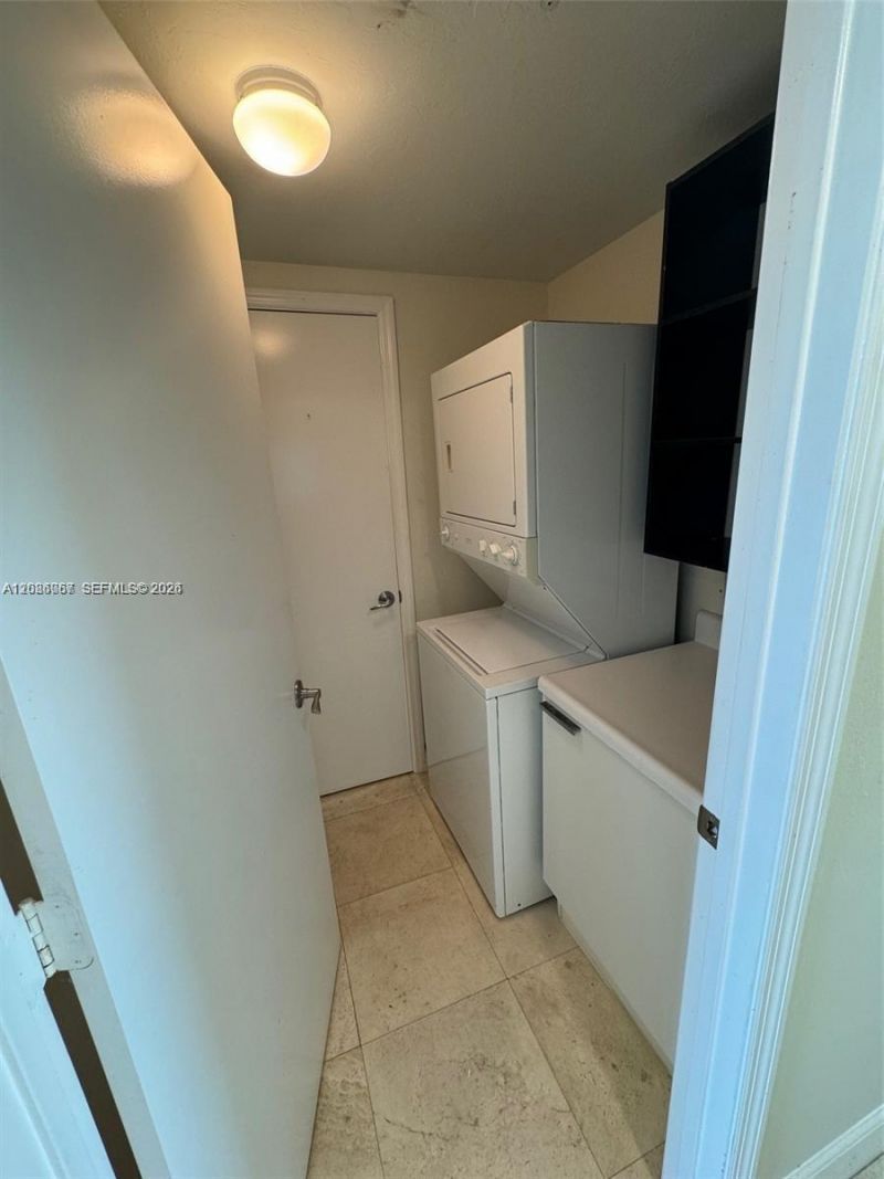 15051 Royal Oaks Ln, Unit 701, North Miami, FL 33181 Photo