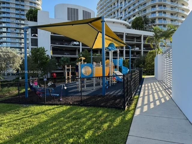 15051 Royal Oaks Ln, Unit 701, North Miami, FL 33181 Photo