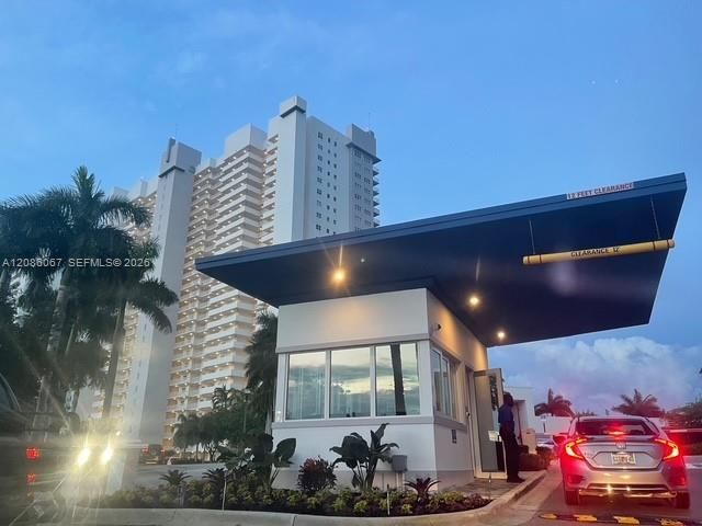 15051 Royal Oaks Ln, Unit 701, North Miami, FL 33181 Photo
