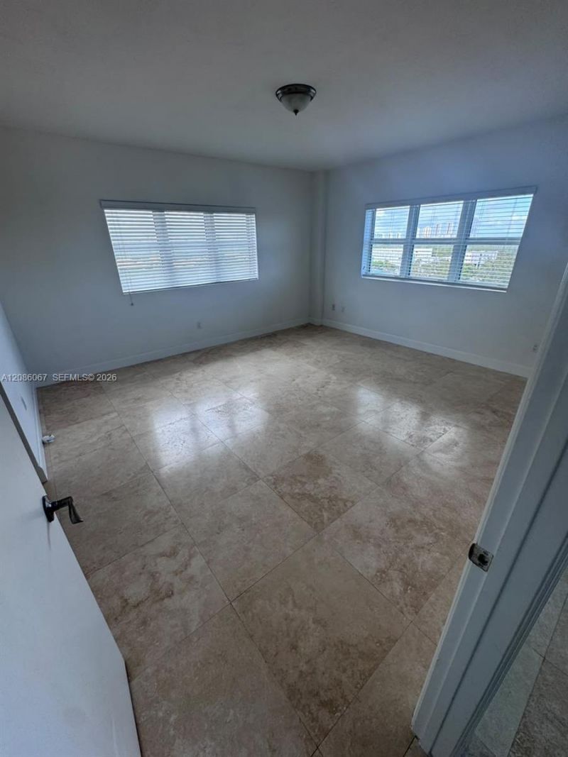 15051 Royal Oaks Ln, Unit 701, North Miami, FL 33181 Photo