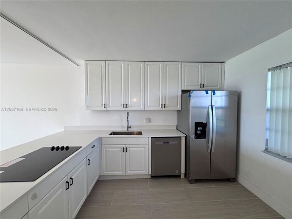 575 Oaks Ln , Unit 1008, Pompano Beach, FL 33069