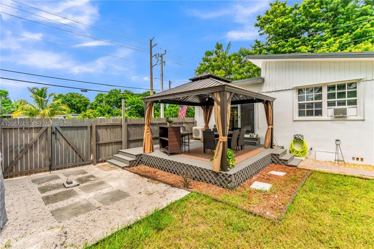 11831 NW 5th Ave, Miami, FL 33168 Photo