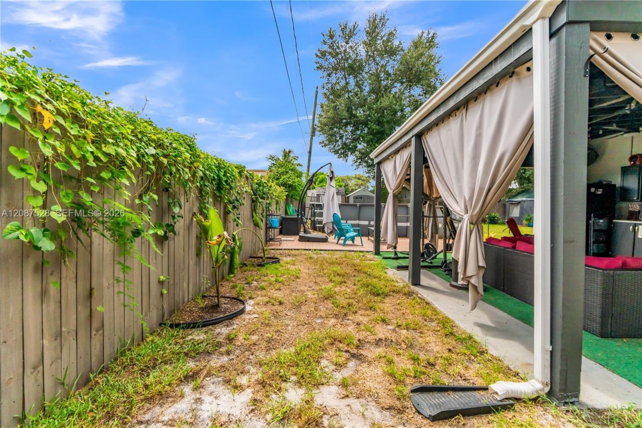 11831 NW 5th Ave, Miami, FL 33168 Photo