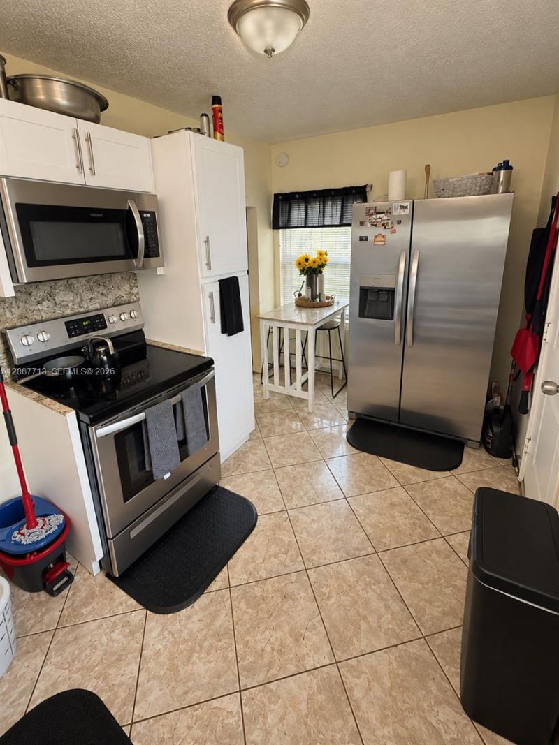 2101 NW 87th St, Miami, FL 33147 Photo