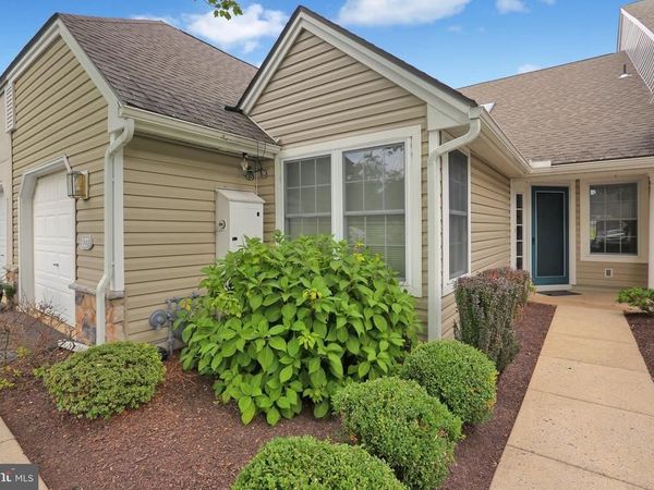 127 HAWTHORNE COURT, WYOMISSING, PA 19610