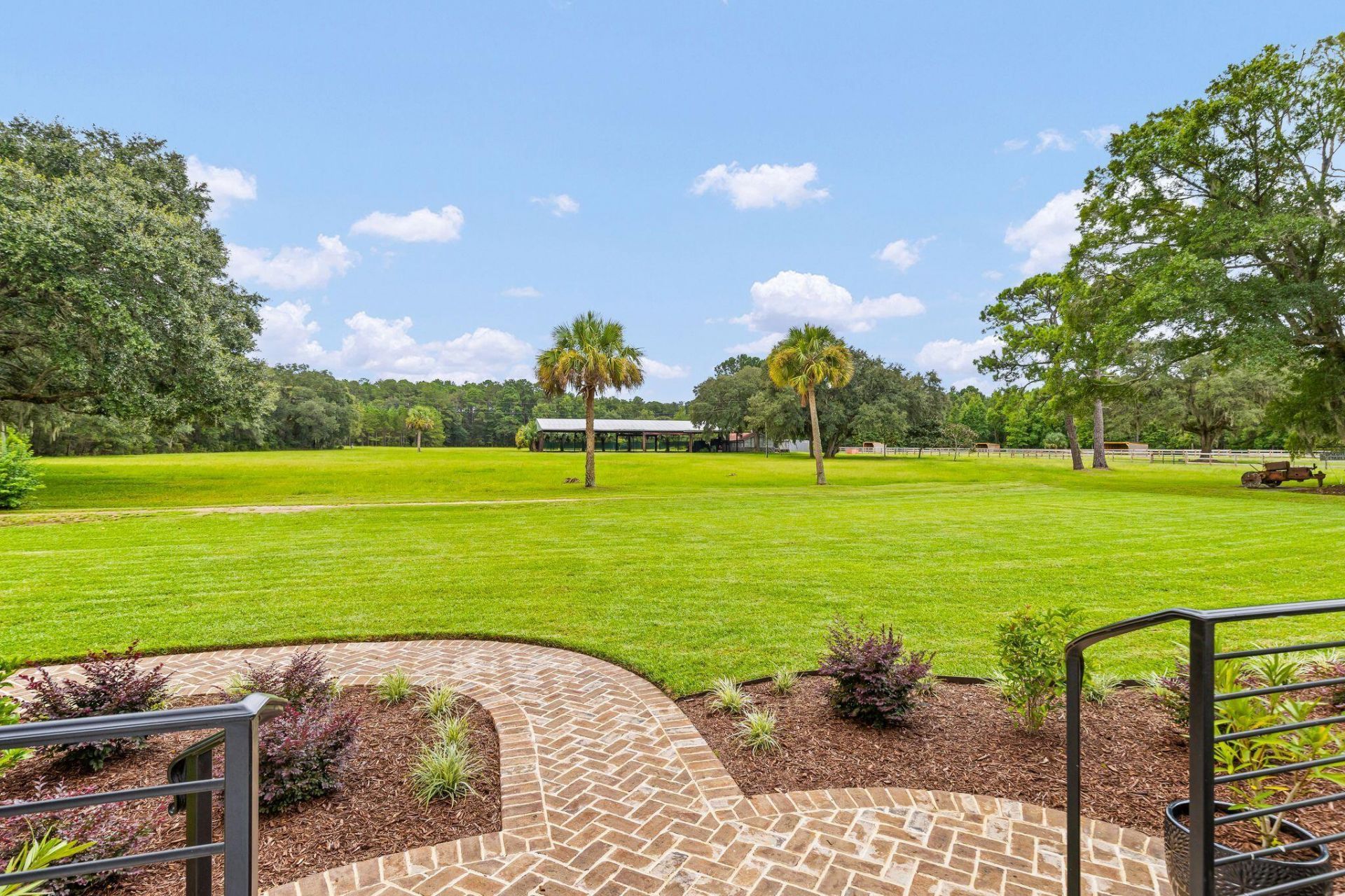 3189 Edenvale Road Photo 9