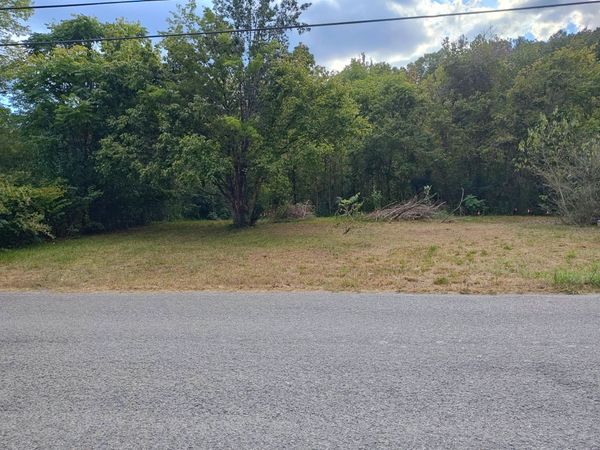 787 Pikeville Avenue, Graysville, TN 37338