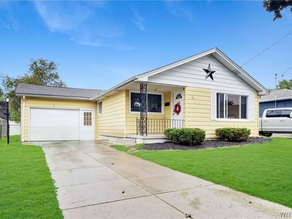 76 1st Avenue, Lancaster, NY 14086