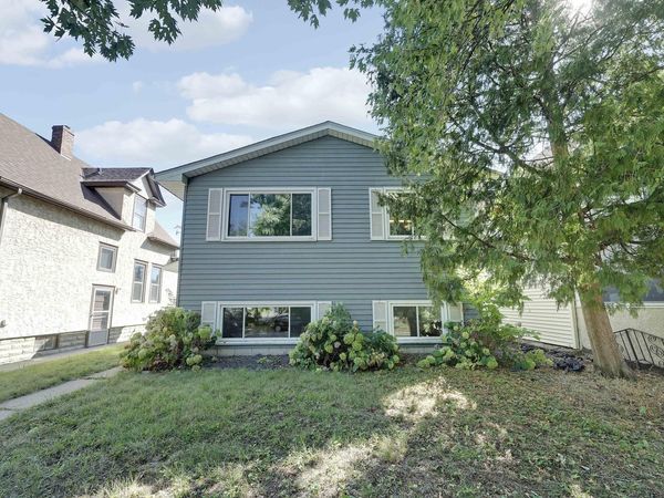 800 Hawthorne Avenue E, Saint Paul, MN 55106