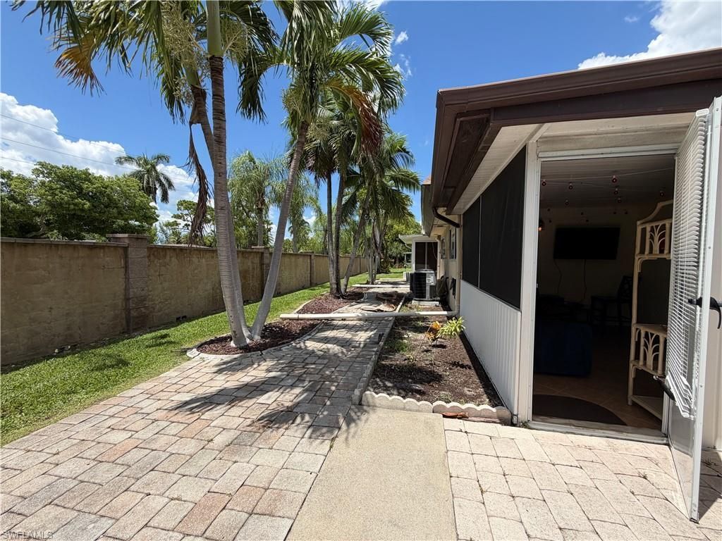 5736 Bass Cir, Fort Myers, FL 33919 Photo