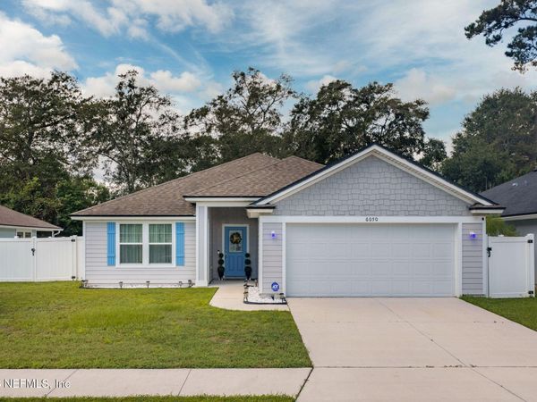 6050 PATRIOTS LANDING Lane, Jacksonville, FL 32244