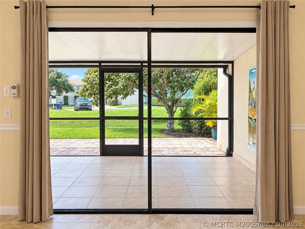 1697 SW Crossing Circle , Palm City, FL 34990 Photo