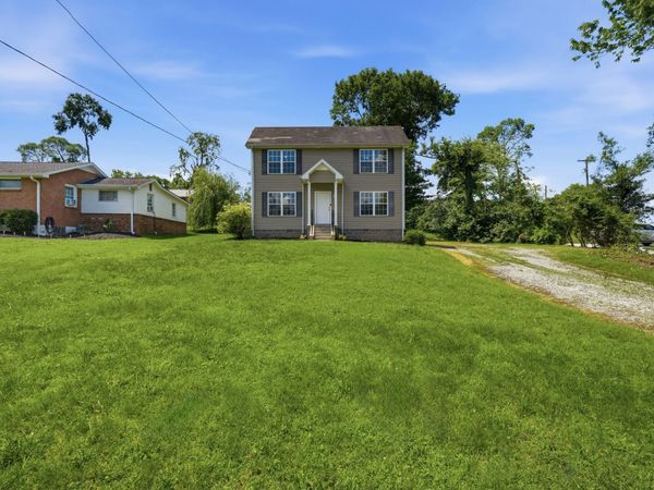 263 Rockland Rd , Hendersonville, TN 37075