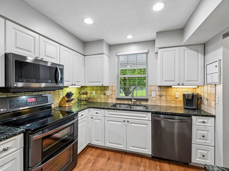 6423 Upper Lake Circle , Westerville, OH 43082 Photo 23