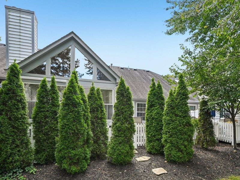 6423 Upper Lake Circle , Westerville, OH 43082 Photo 3