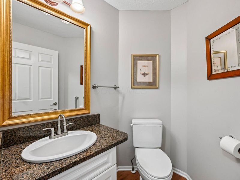 6423 Upper Lake Circle , Westerville, OH 43082 Photo 32