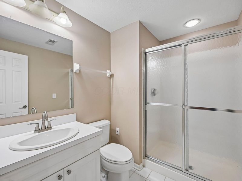 6423 Upper Lake Circle , Westerville, OH 43082 Photo 44