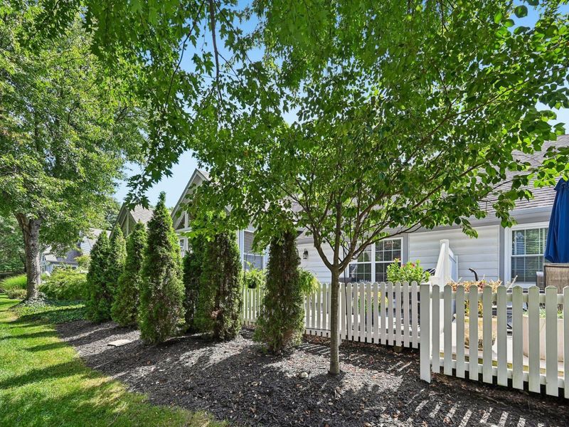 6423 Upper Lake Circle , Westerville, OH 43082 Photo 5