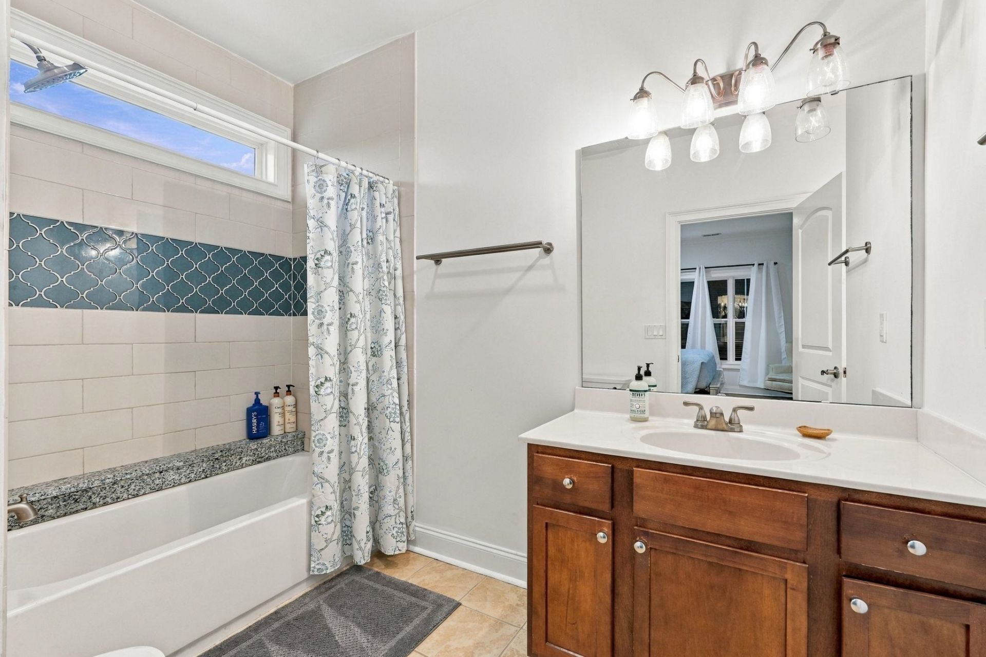 587 Sunnyside Ave. Photo 17