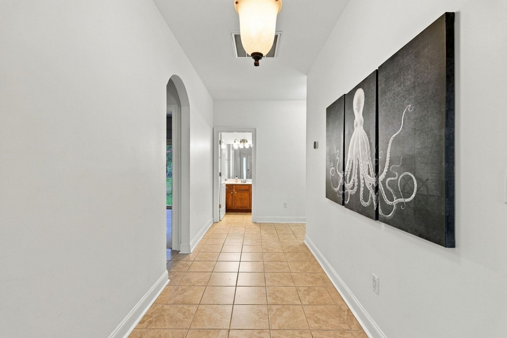 587 Sunnyside Ave. Photo 21