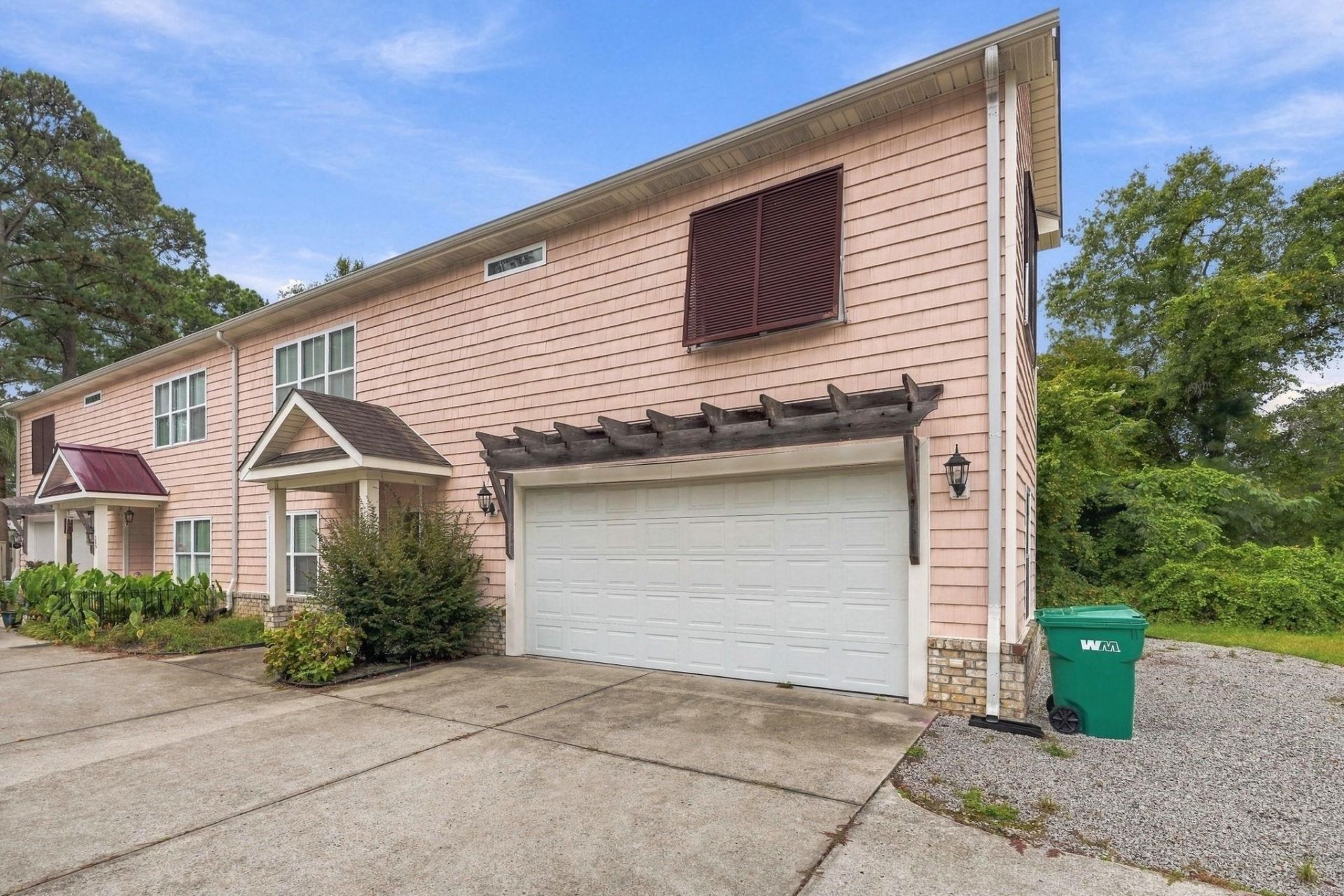 587 Sunnyside Ave. Photo 31