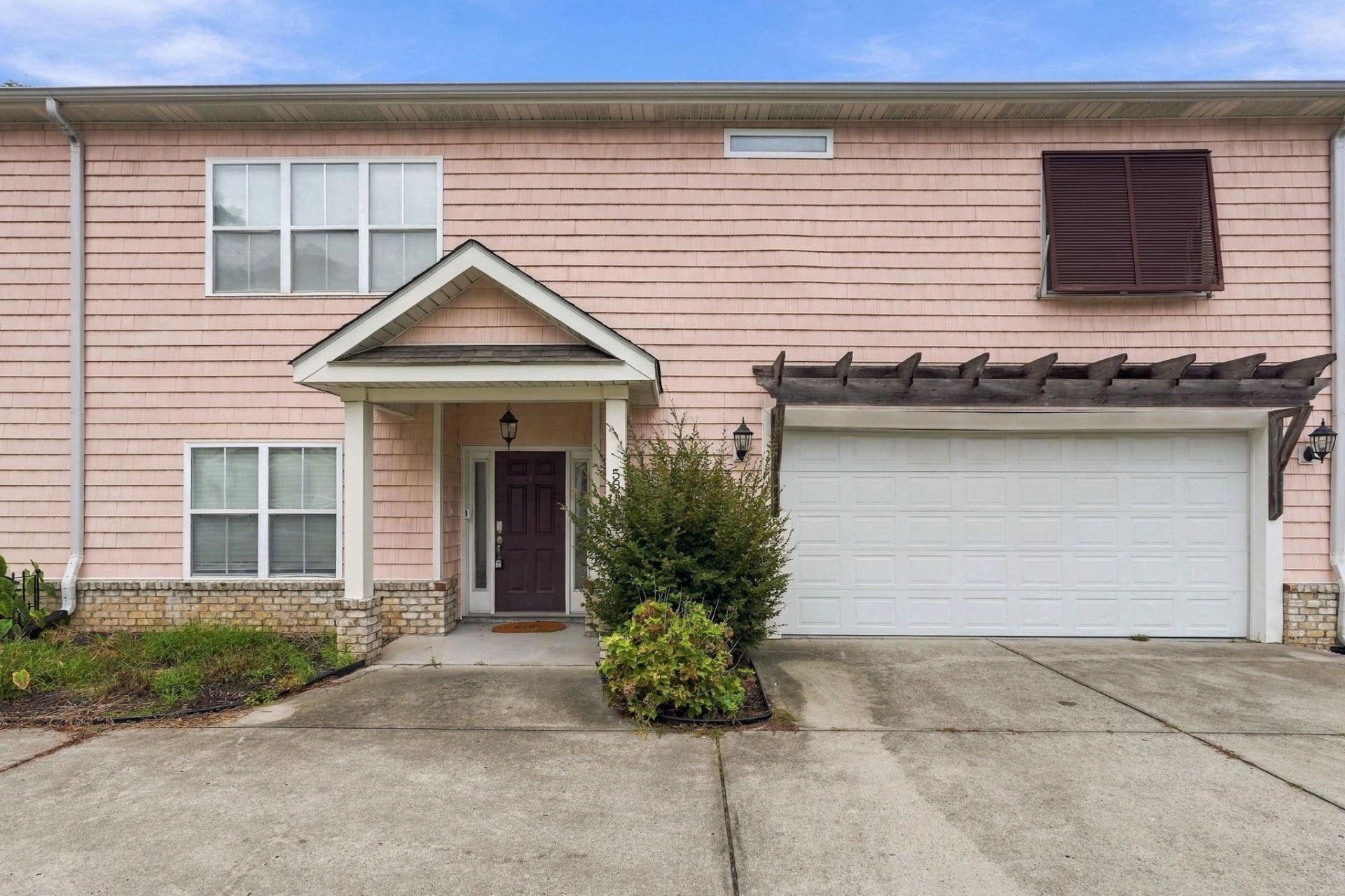 587 Sunnyside Ave. Photo 33