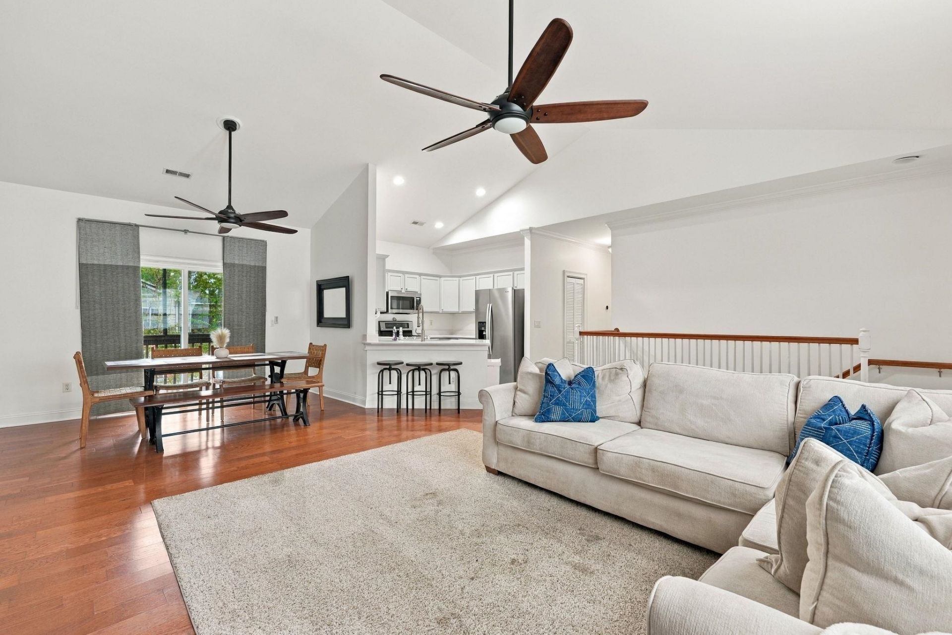 587 Sunnyside Ave. Photo 5