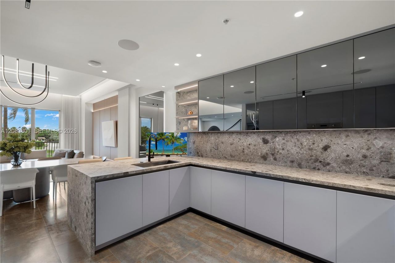 3501 N Ocean Dr, Unit V5, Hollywood, FL 33019 Photo