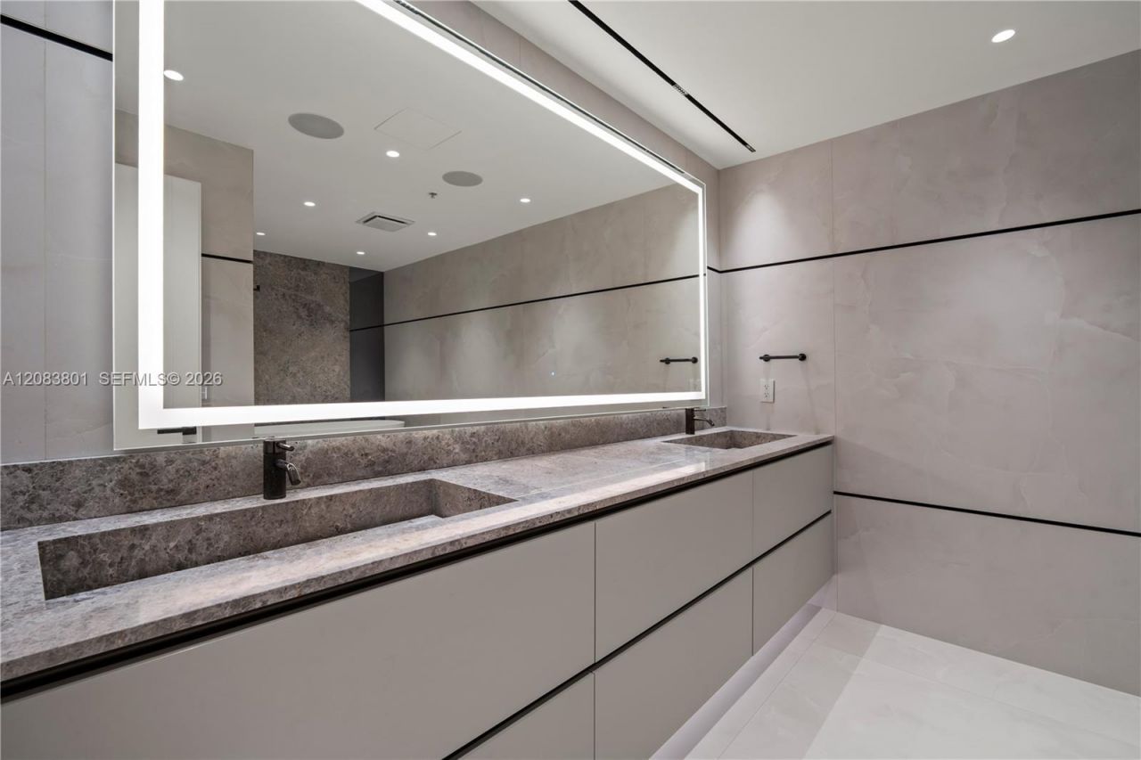 3501 N Ocean Dr, Unit V5, Hollywood, FL 33019 Photo
