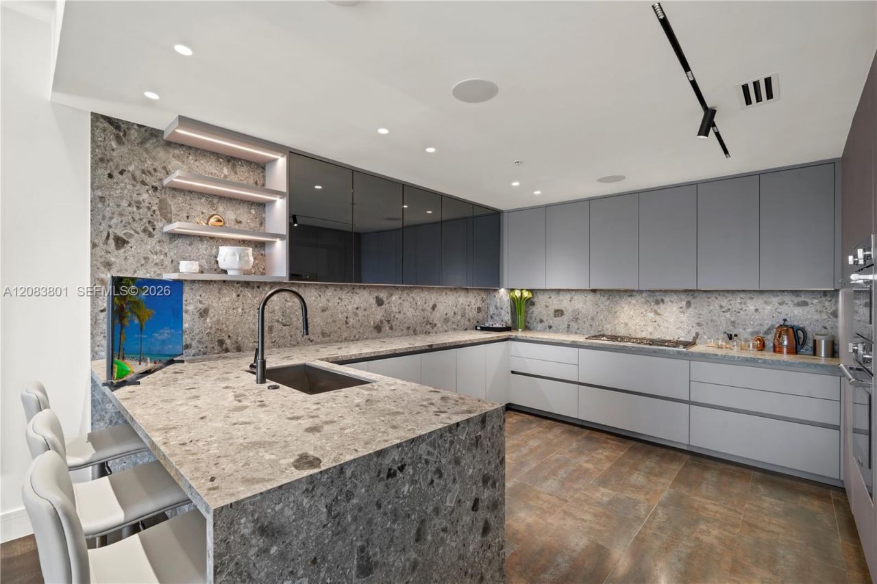 3501 N Ocean Dr, Unit V5, Hollywood, FL 33019 Photo