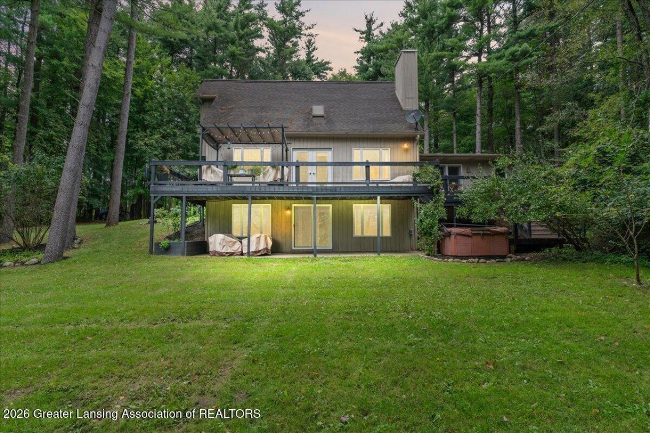 8471 Clark Road, East Lansing, MI 48823 Main Photo