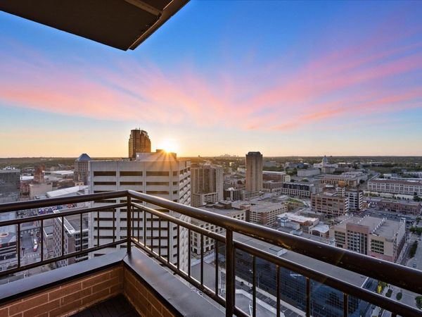 168 6th Street E, Unit 3501/3506, Saint Paul, MN 55101