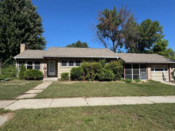 408 Southview Drive, Marshall, MN 56258