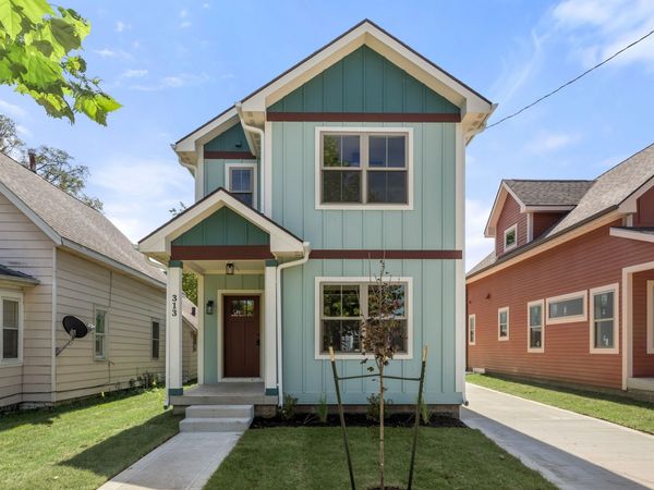 313 E Granger Avenue, Des Moines, IA 50315