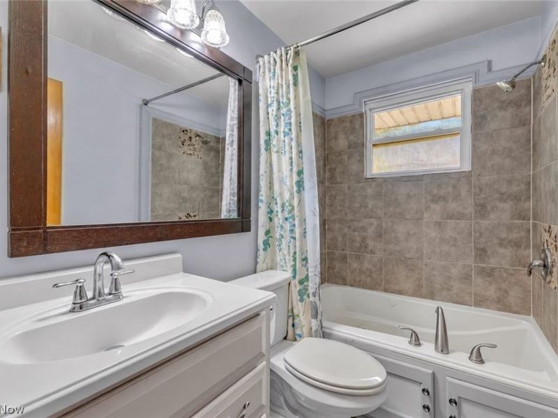 4146 Barclay Messerly Road, Southington, OH 44470 Photo 16