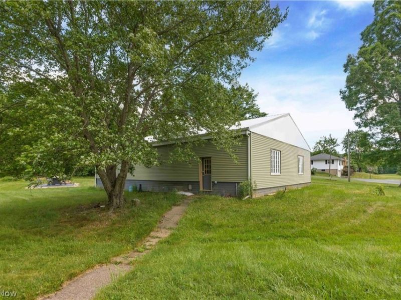 4146 Barclay Messerly Road, Southington, OH 44470 Photo 23