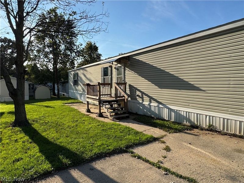 6301 Sue Lynn Drive, Ravenna, OH 44266 Photo 4