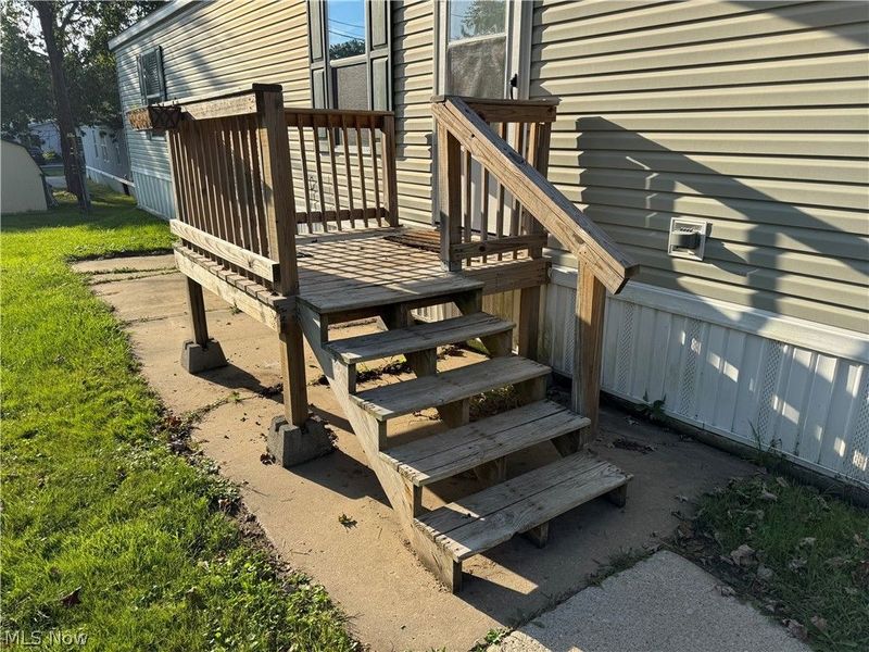 6301 Sue Lynn Drive, Ravenna, OH 44266 Photo 5