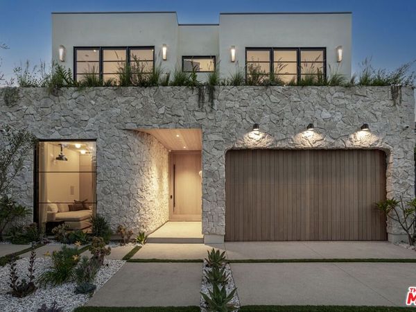 11931 Pacific Avenue, Mar Vista, CA 90066