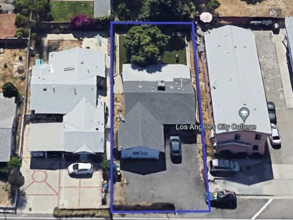 7641 N Hollywood Way, Los Angeles, CA 91505