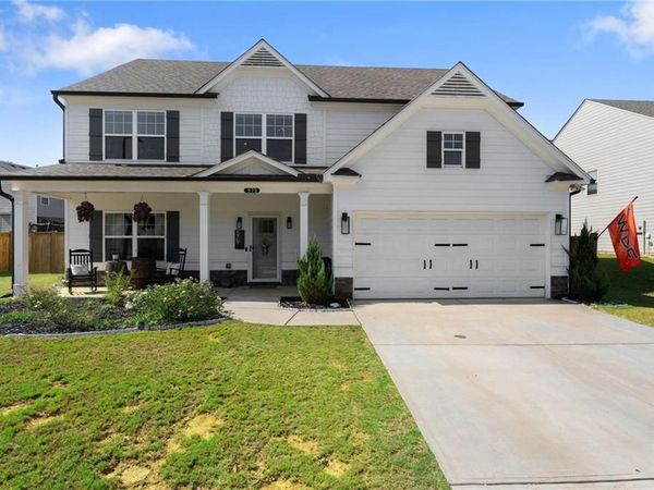 579 Edgemore Road, Canton, GA 30114