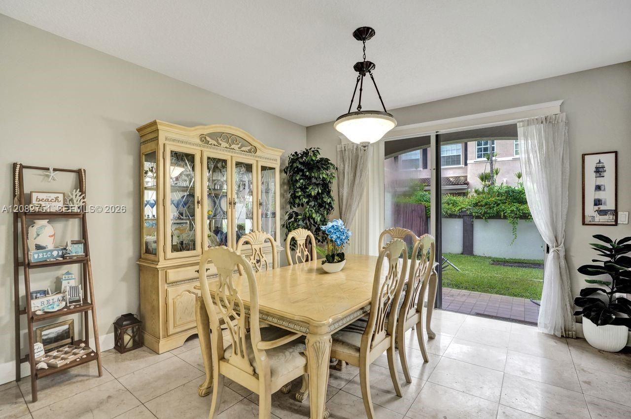 220 Riverwalk Cir, Sunrise, FL 33326 Photo