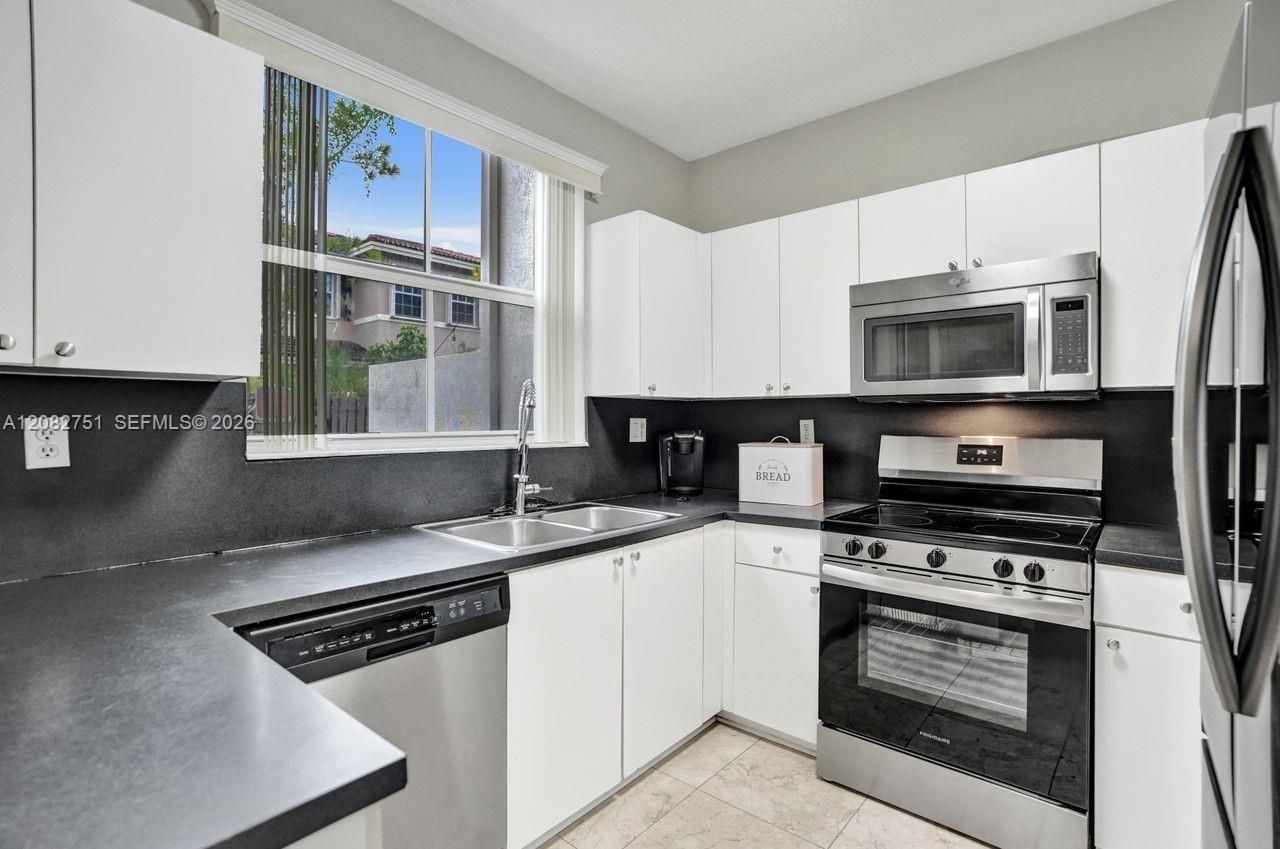 220 Riverwalk Cir, Sunrise, FL 33326 Photo