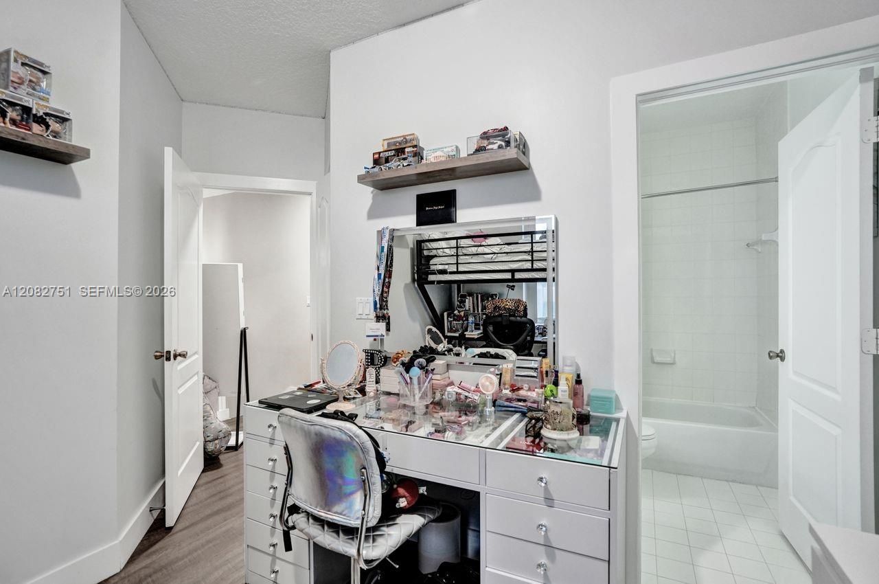 220 Riverwalk Cir, Sunrise, FL 33326 Photo