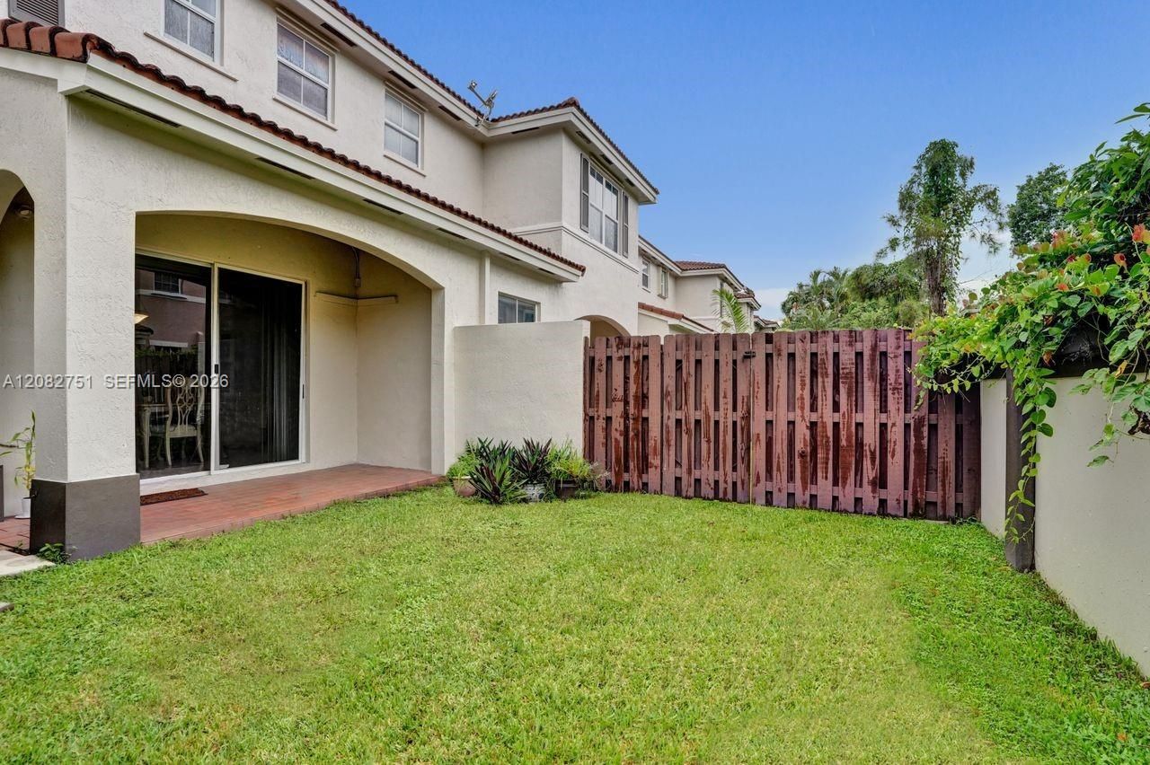 220 Riverwalk Cir, Sunrise, FL 33326 Photo