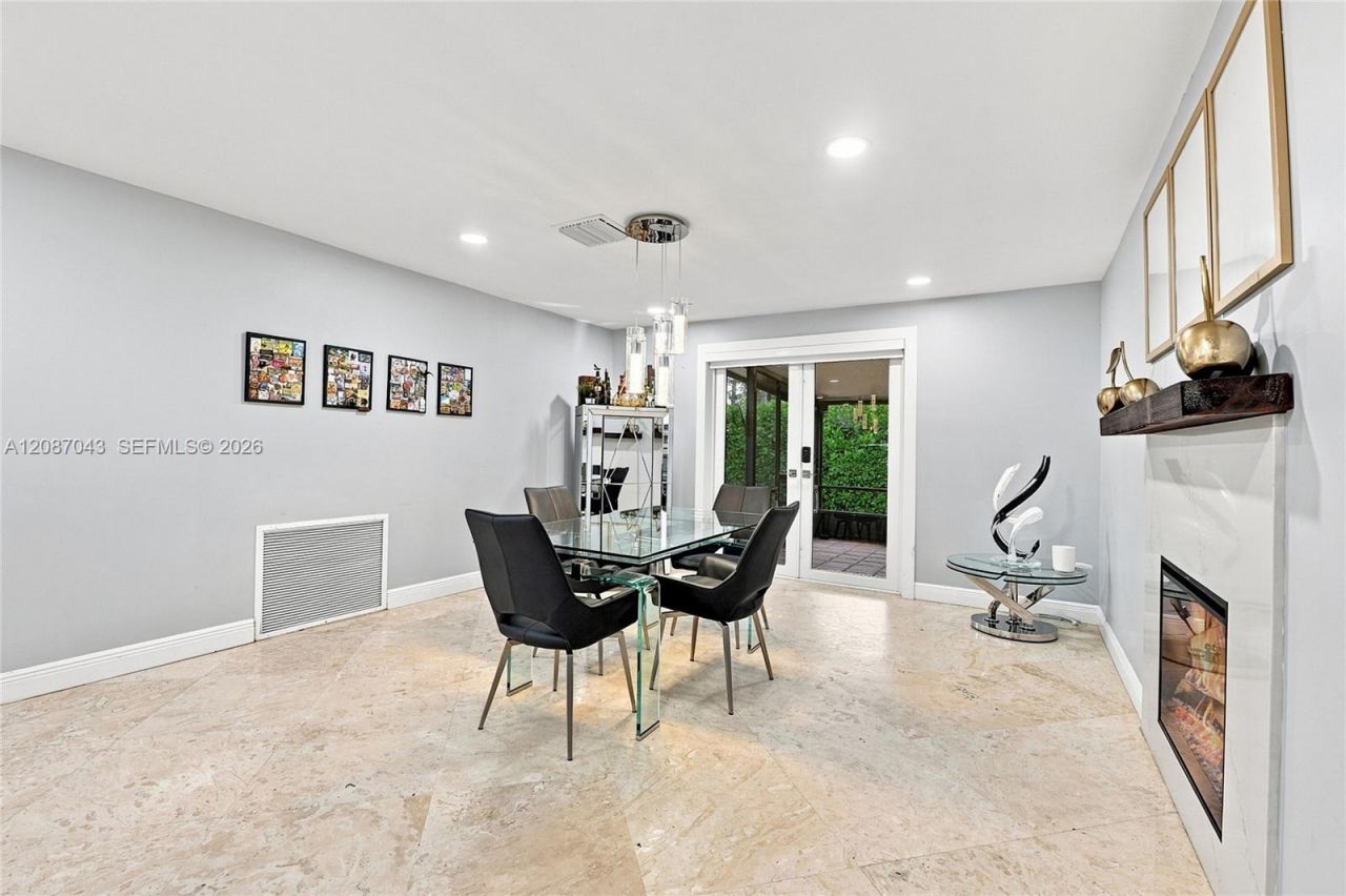 13402 SW 29th St, Davie, FL 33330 Photo