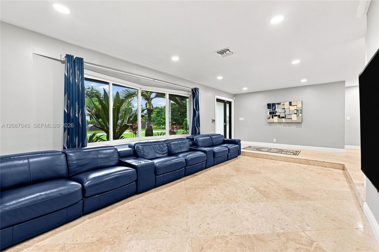 13402 SW 29th St, Davie, FL 33330 Photo