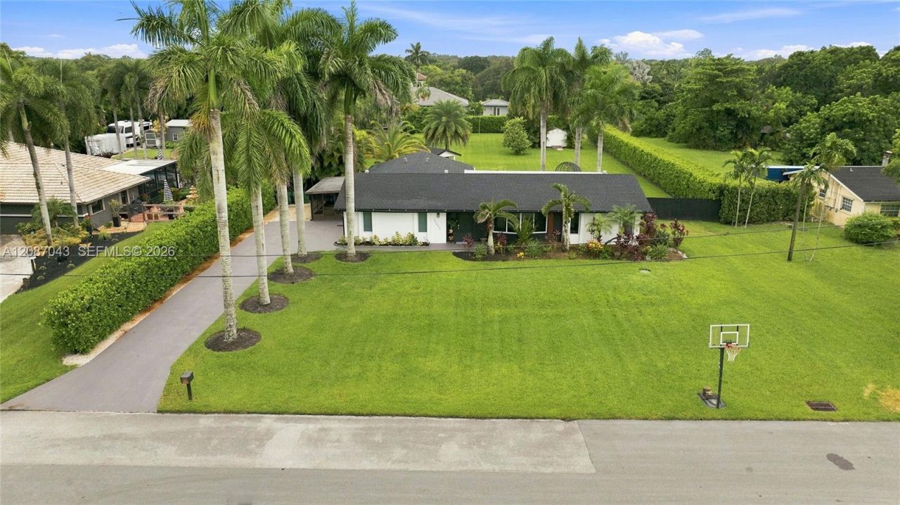 13402 SW 29th St, Davie, FL 33330 Photo