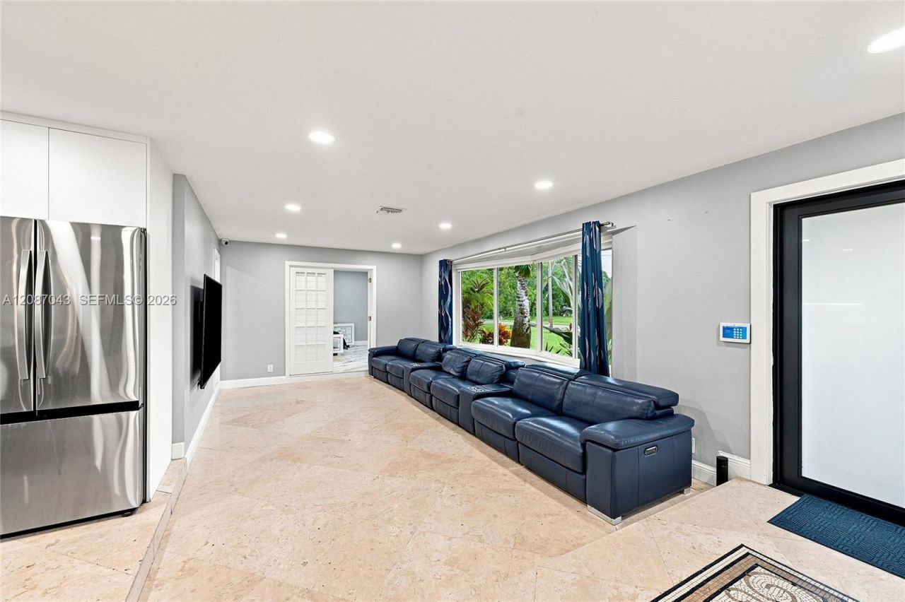 13402 SW 29th St, Davie, FL 33330 Photo