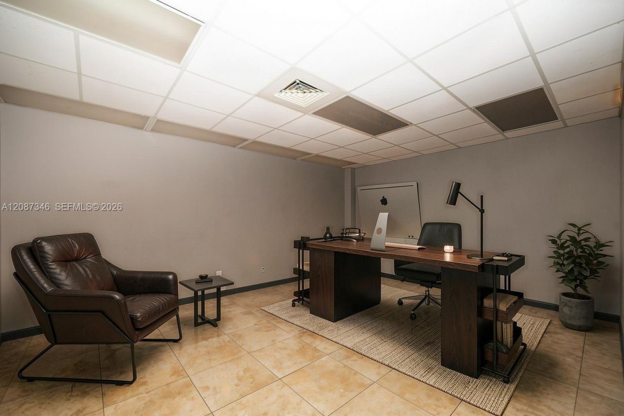 1050 E 24th St, Hialeah, FL 33013 Photo